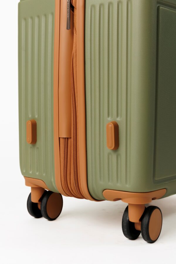 Cavalet Dalby Medium Suitcase Green 76L