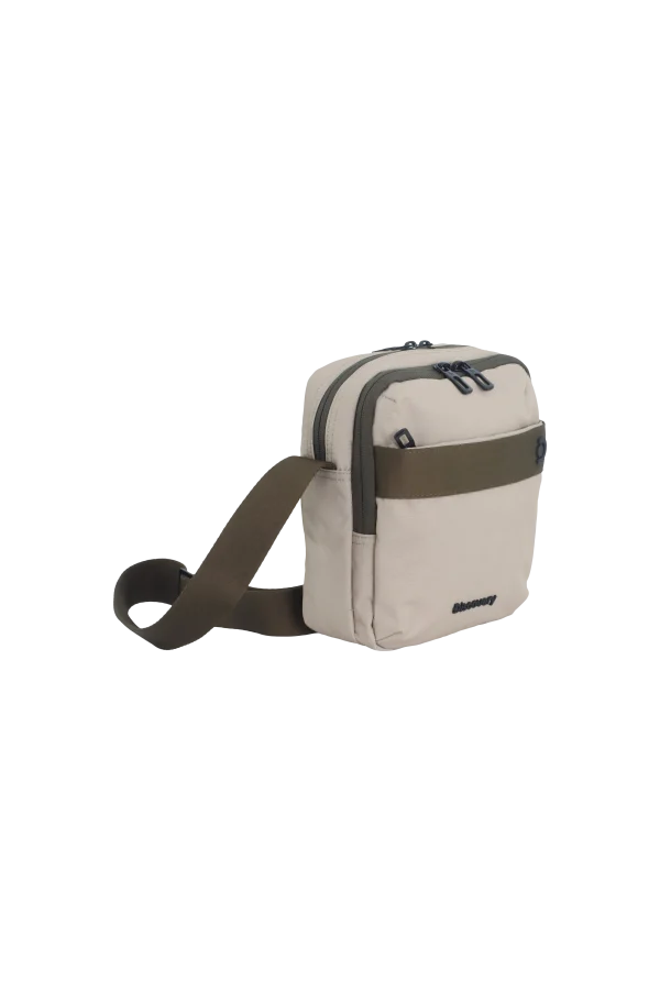 saszetka-na-ramie-discovery-downtown-piaskowa-3l-d00912100-(7) Saszetka na ramię 3l piaskowa